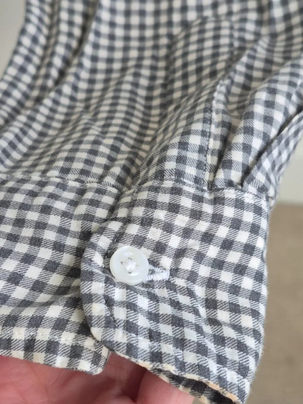 Frank & Eileen Barry Shirt Women’s L Gray White Gingham 100% Cotton Made USA